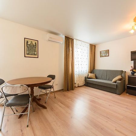 New Appartment Near Kyiv Airport Buitenkant foto